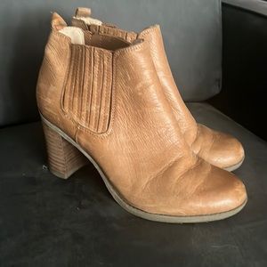 DR. SCHOLL’S Original Collection Brown Leather London Chelsea Ankle Bootie
